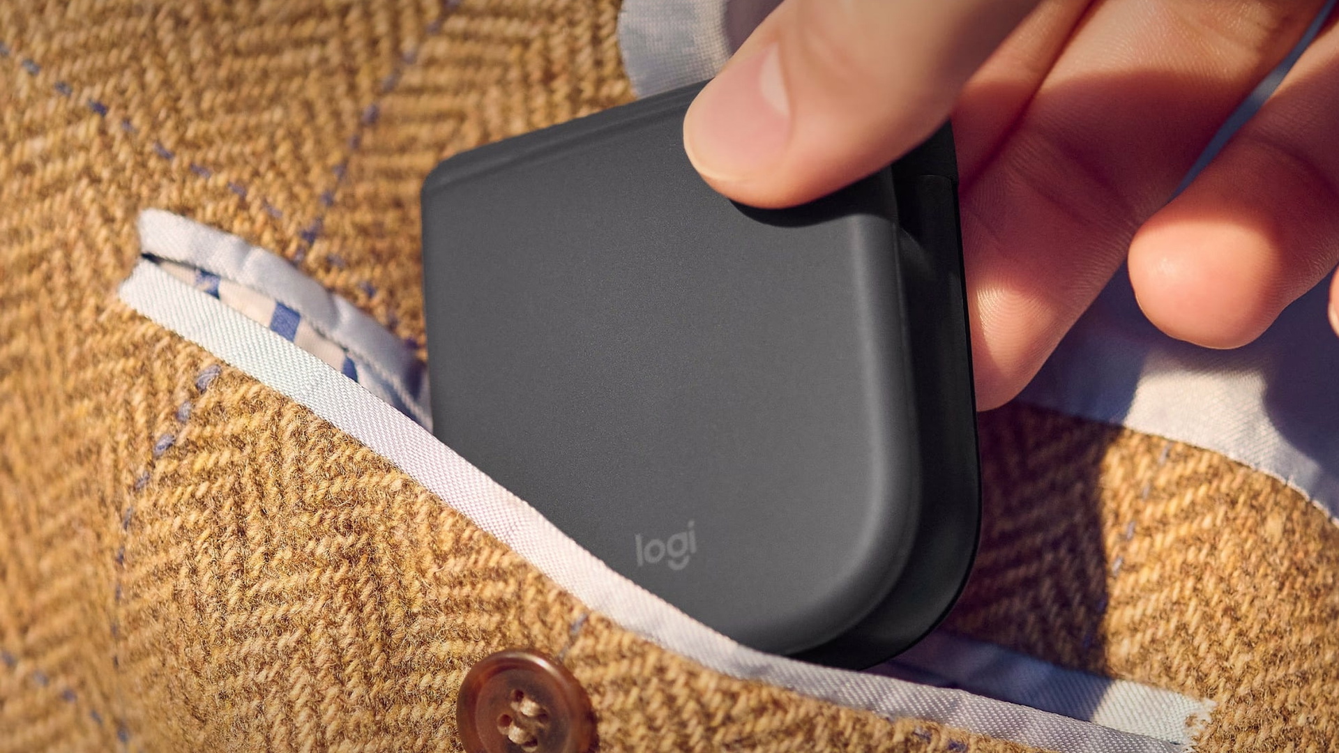 Logitech Ultra-Portable Mouse: Diese Maus lässt sich zusammenklappen